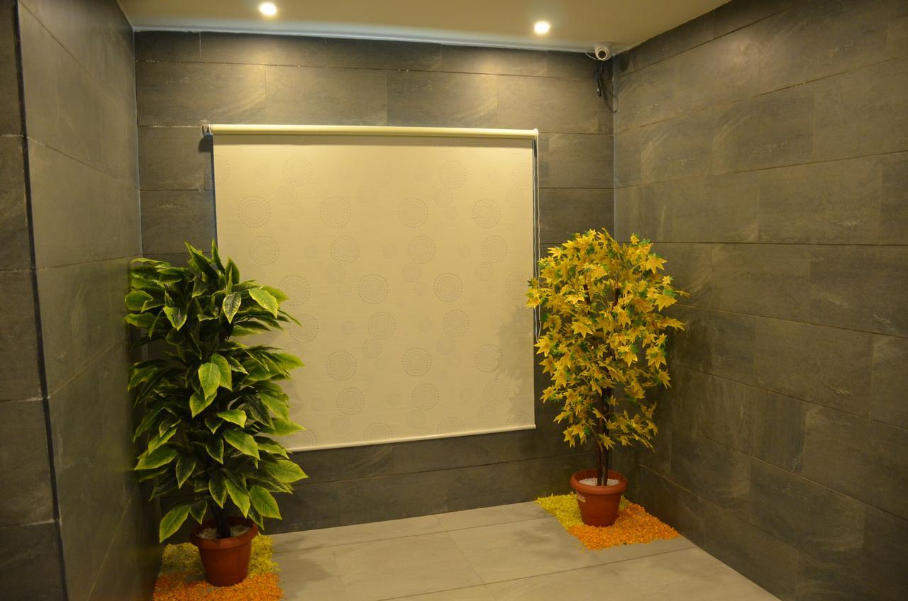 Apple Residency Hotel Patan  Exterior photo