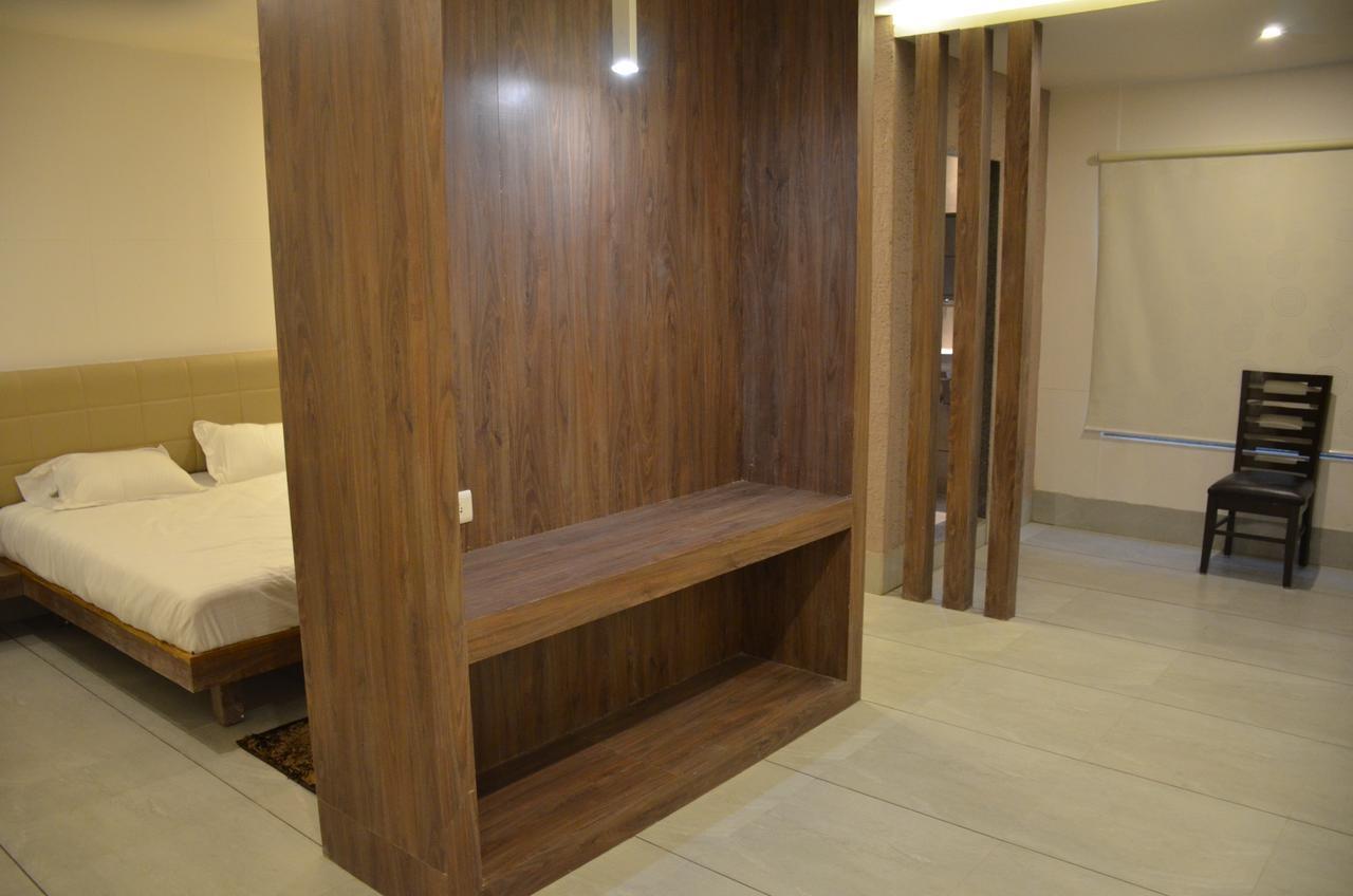 Apple Residency Hotel Patan  Exterior photo