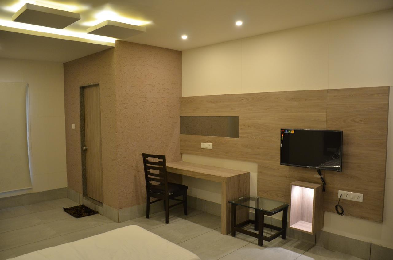 Apple Residency Hotel Patan  Exterior photo