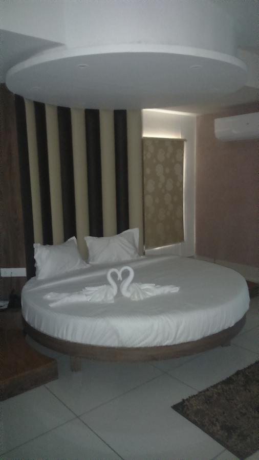 Apple Residency Hotel Patan  Exterior photo
