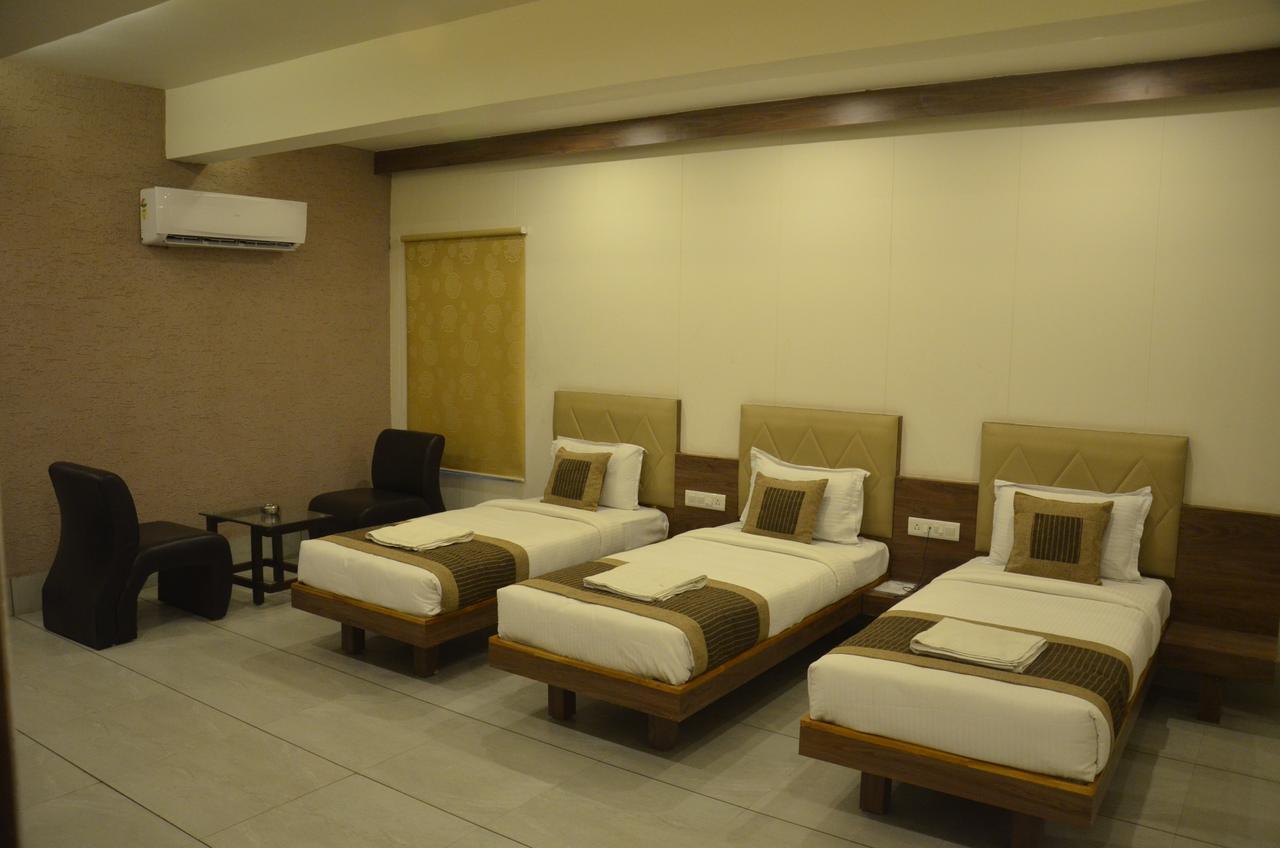 Apple Residency Hotel Patan  Exterior photo