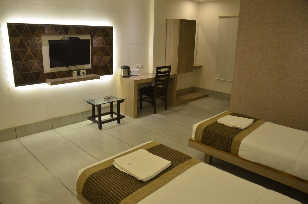 Apple Residency Hotel Patan  Exterior photo
