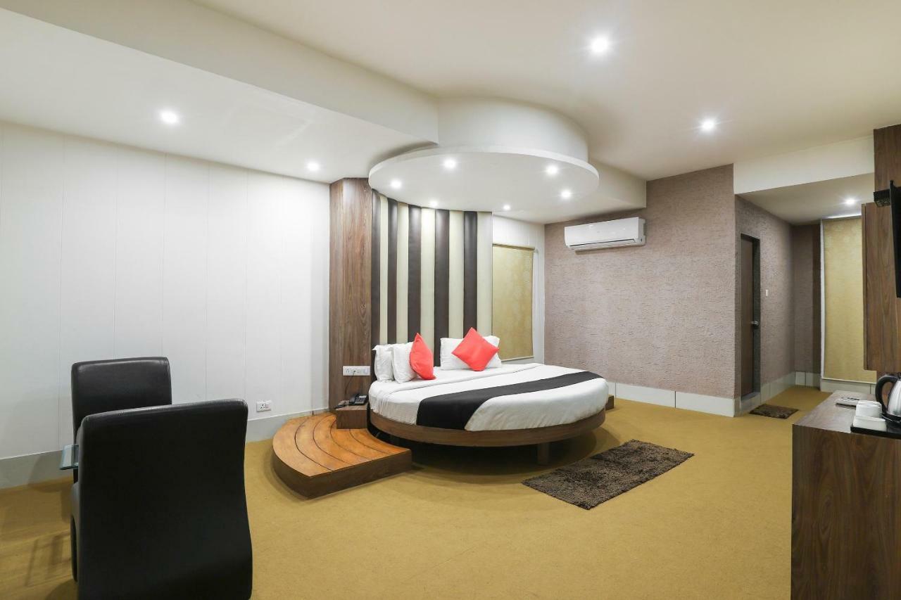 Apple Residency Hotel Patan  Exterior photo