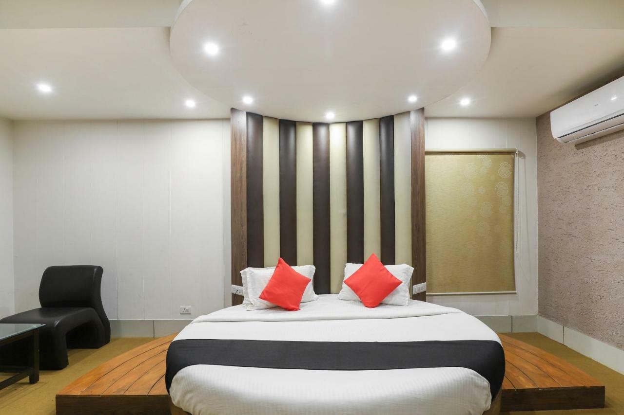 Apple Residency Hotel Patan  Exterior photo