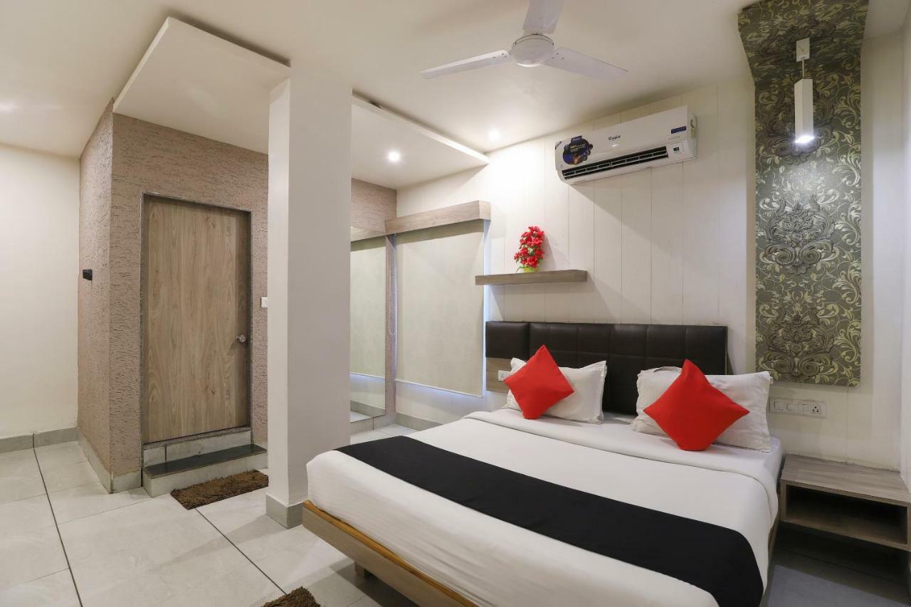 Apple Residency Hotel Patan  Exterior photo