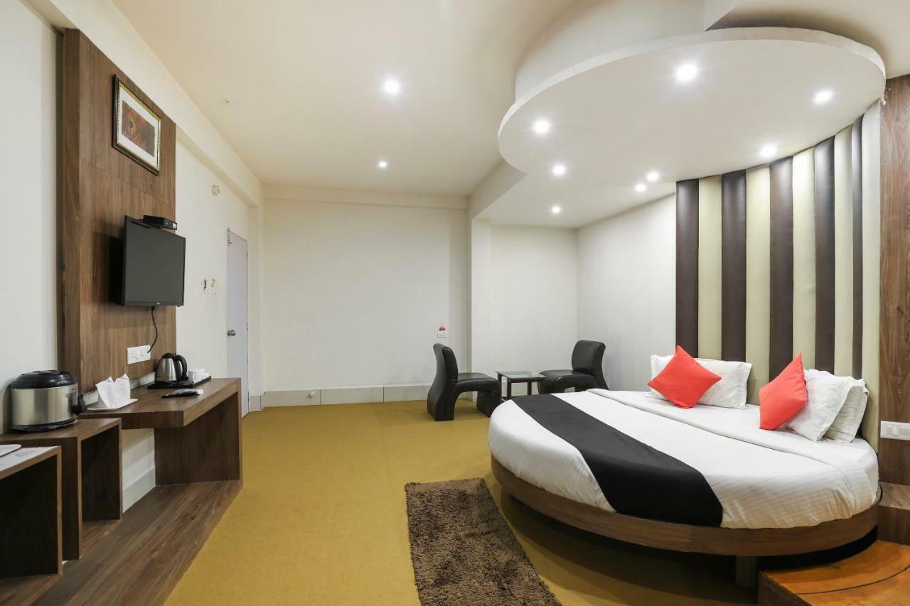 Apple Residency Hotel Patan  Exterior photo